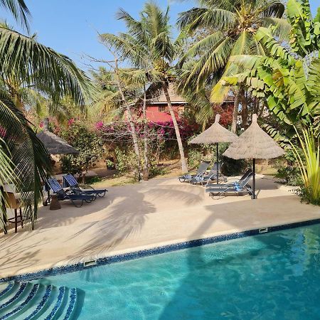 Le Souimanga Bleu Saly Bed & Breakfast Екстериор снимка