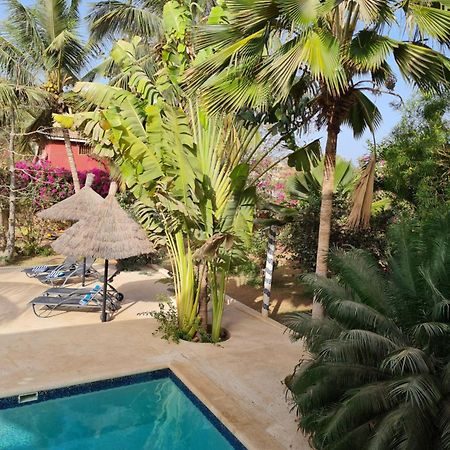 Le Souimanga Bleu Saly Bed & Breakfast Екстериор снимка