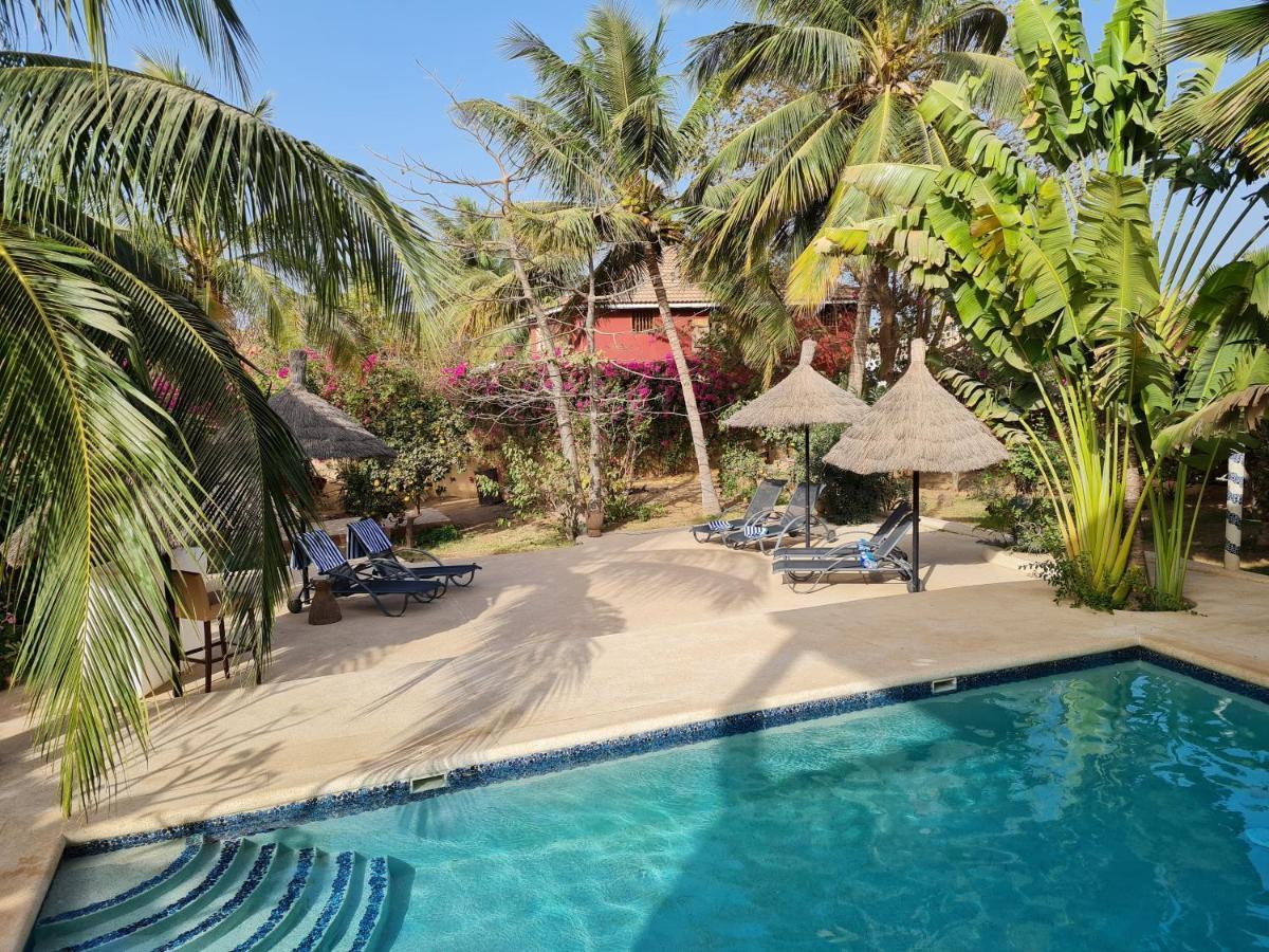 Le Souimanga Bleu Saly Bed & Breakfast Екстериор снимка