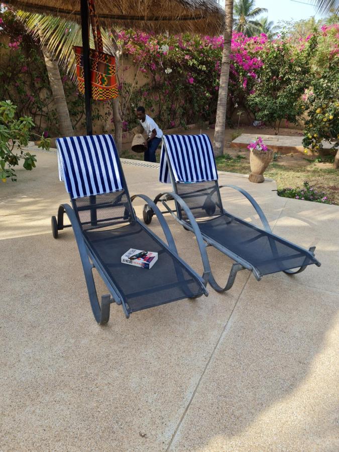 Le Souimanga Bleu Saly Bed & Breakfast Екстериор снимка