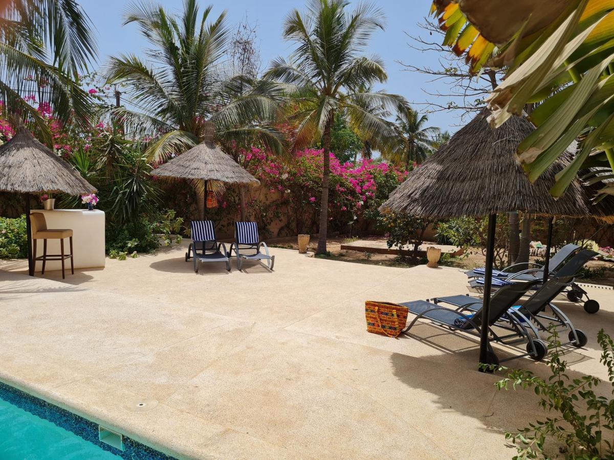 Le Souimanga Bleu Saly Bed & Breakfast Екстериор снимка
