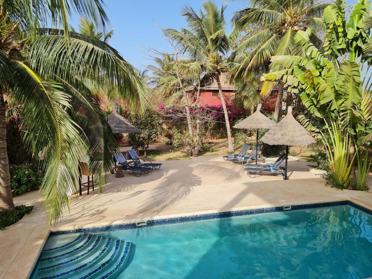 Le Souimanga Bleu Saly Bed & Breakfast Екстериор снимка