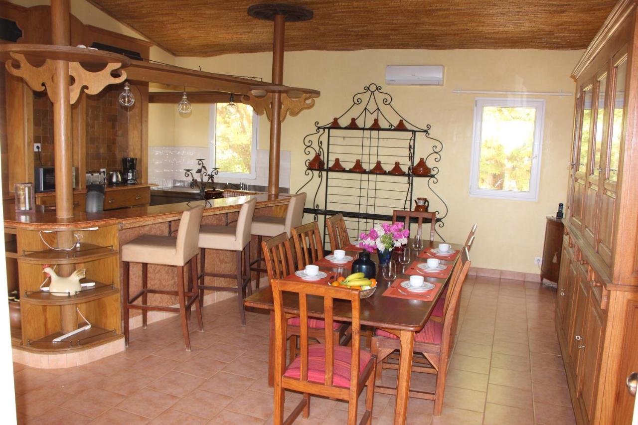 Le Souimanga Bleu Saly Bed & Breakfast Екстериор снимка